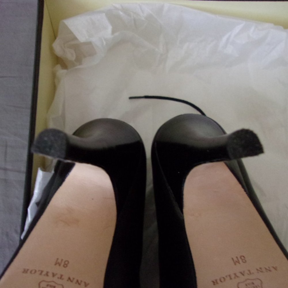 Ann Taylor Lace Up Platform Boot - Picture 6 of 12